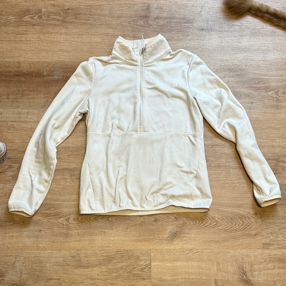 The North Face Off-White Fleece Pullover